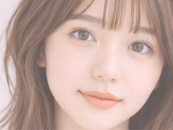 ラ ブレス 梅田茶屋町(LaBless)の写真/【まつげパーマ¥3980】韓国風、束感、パリジェンヌstyle等トレンドデザインも対応♪陽ざしに映える目元へ☆