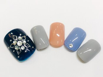 スリール(Sriel)/フット定額8980円