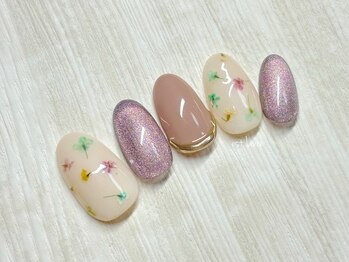 エストリブレ(estLivre)/押し花ネイル