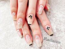 ラディエンス(Radiance)/ラインフレンチネイル
