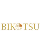 美骨(BIKOTSU)&nbsp;RYOKO 