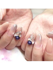 ユニコーン×ビジュー盛りネイル