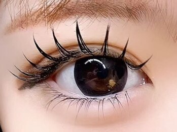 プラータ(PLATA)の写真/【自慢できるまつ毛が叶う】豊富な種類のエクステとロッドをご用意◎あなただけのデザインをご提案！