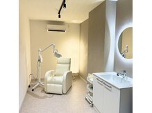 完全個室のプライベート空間(セルフホワイトニングサロン）