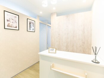 エルフ(elf)/サロン内【受付カウンター】