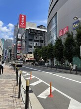 アリス アイラッシュマジック 梅田茶屋町店(ALICE eyelash magic)/【道案内】UNIQLOを右折します♪