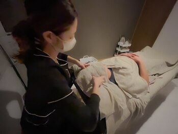 リラクゼーション Moonの写真/デスクワークやスマホ使用で駆使した目の疲れなどには、眠ってしまう程気持ち良い当店のヘッドスパが◎