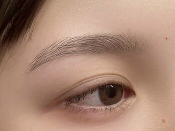 アイルーム 大宮店(eyeroom)の写真/黄金比を用いて必ず貴方に似合う【美眉】が見つかる！ワックス脱毛でノーメイクでも綺麗な眉に♪メンズも◎