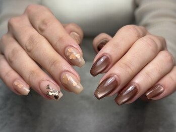 ミーコ(miico)/ハートホロのバレンタインネイル