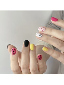 スウィーティ ネイル スタジオ(Sweety Nail Studio)の写真/持ち込みデザインもOK！つけ放題で、自分だけのオリジナルネイルを。