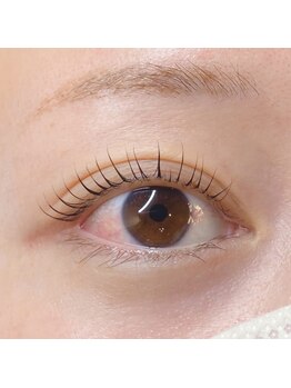 ラヴィータエベッラ(La Vita e Bella)/似合わせまつげパーマ