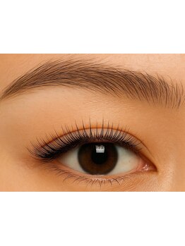 ナチュラル上品な目元にしたい