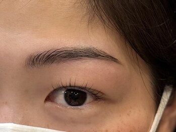 CINQ【7月上旬 OPEN（予定）】の写真/【HBL推奨サロン】骨格に合わせた自然で似合う眉で垢抜けフェイスに。似合う形がわからない方もお任せ。