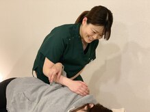 アスモまるだい整体院/施術【肩こりのストレッチ】