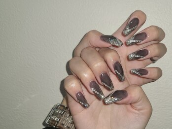 ネイルサロン ドレス(Nail Salon Dress)/【山川】キラキラワンホンネイル