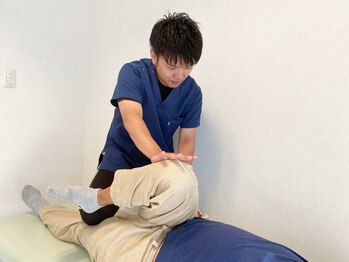 だいち鍼灸接骨院 札幌中の島店の写真/腰痛の根本にアプローチ!最新トムソンベッドで負担の少ない施術◎【本格リセット整体+骨盤矯正60分￥2980】