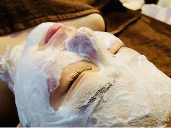 ボーソリューション(Beau-Solution)の写真/【毛穴目立ちの凸凹肌を、なめらかちゅるん肌へ】人気NO.1水光ピーリング¥9900♪無料カウンセリング付き☆