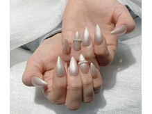 グローネイルズ(Glow Nails)/
