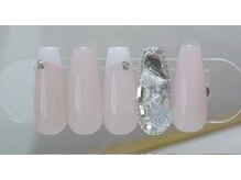 ラリーネ 表参道店(Larine)/フレンチ×ストーン埋め尽くし