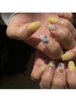 リリ ネイルアンドアイラッシュ(LiRi nail&eyelash)/キラキラフラワー