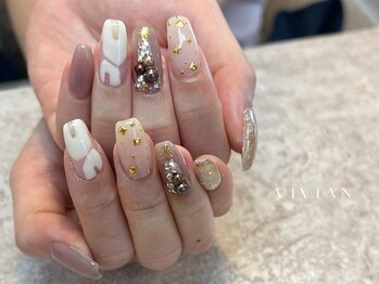 ヴィヴィアン ネイル(Vivian nail)/クリスマス ツリー リース