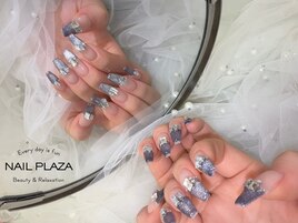 宝石ネイル