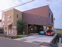 白ねこ化粧品店/