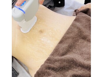 サロン リノア(salon rinoa)/ハイパワー痩身脂肪にアプローチ