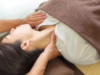 リラックス整体 にこたまの写真/リラックスしたい/日頃の疲れで凝り固まった辛いコリに!やみつきになる施術を★定期的メンテナンスにも◎ 