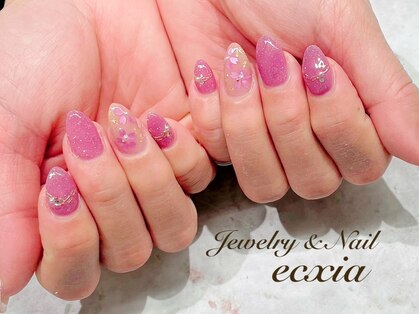 エクシア(ecxia)の写真