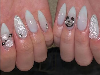 ジェミーネイル エビス(Jemiy nail ebisu)/ピアスビジューバラ