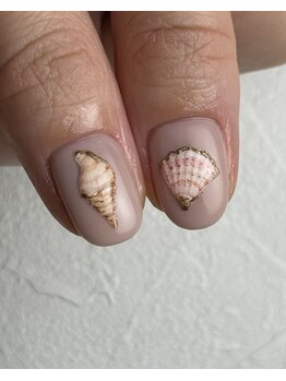 手書き貝殻ネイル