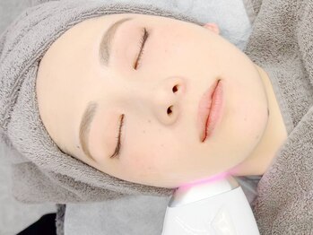 ルシール タカツキ(LUCIR TAKATSUKI)の写真/毛穴の気にならない肌へ！化粧ノリ&トーンアップ♪