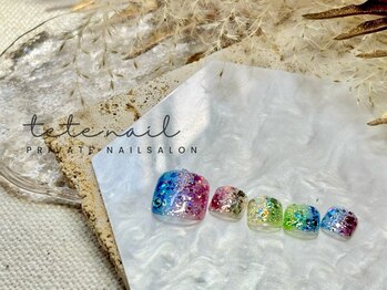 テテネイル(tete.nail)/［フット］キラキラ☆縦グラデ