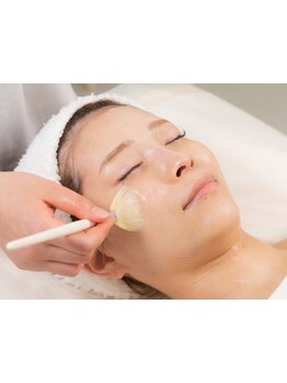 ホウレイ線・たるみ改善！予防ケア