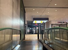 ルーム(ro-om)/ここを左へ