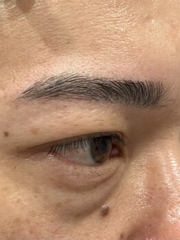 ルモア(Lumor)/パリジェンヌブロウリフト