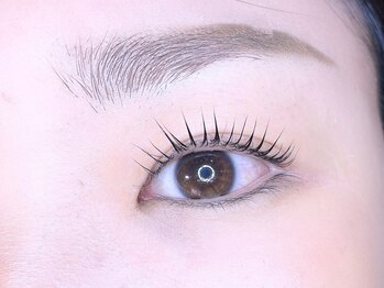 リリームーン(Li Lymoon)/パリジェンヌ 担当鶴岡