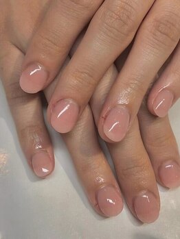 アーバンネイルの写真/【マンツーマンサロン】爪のお悩みをお伺いし、理想の指先へ☆完全個室で周りを気にせず施術できるのも◎