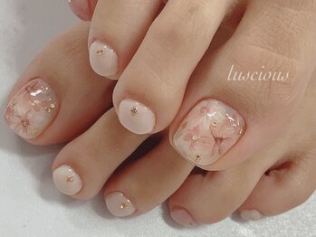 ラシェスキタモト (luscius kitamoto)/くすみフラワーフットネイル