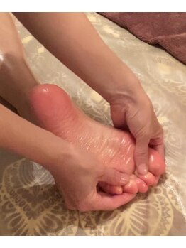 アーユルヴェーダサロン アマナ ジール(Amana Ziel)/足の先までオイルを入れる！