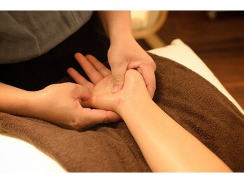 アロマラボ コミュン(COMMUN)/リフレクソロジーハンド