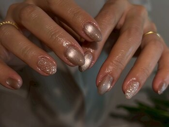 ファミーユネイル(Fameu nail)/mag × flash.