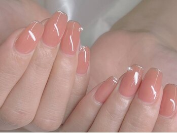 カラーズ ネイル アンド アイ(COLOR'S NAIL&EYE)の写真/【半個室のプライベート空間♪】周りの目を気にせず、リラックスしながら爪先ケア◎ベテランスタッフ対応♪