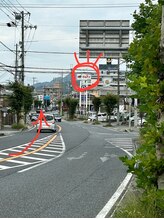 レアン(Rean)/マルアイ西夢前台店前を通る。