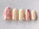 ピンクのニュアンスネイル