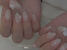 【繊細ラメをたっぷり】