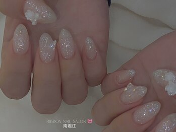 【繊細ラメをたっぷり】