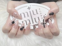 ミュウミュウ(miumiu)/春ネイル