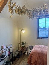 モモサロン(MoMo Salon)/アイサロンブース